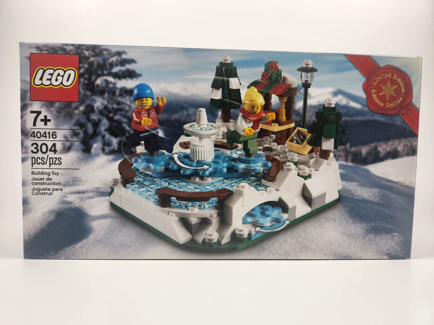 LEGO Christmas Ice Skating Rink (40416)